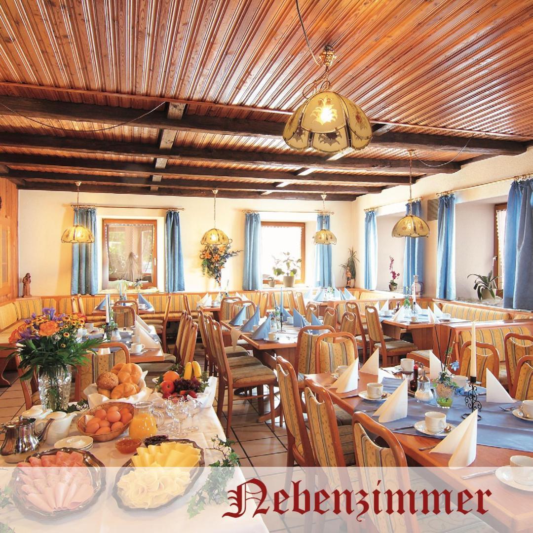 Landgasthof Hotel Zwickl Deggendorf Buitenkant foto
